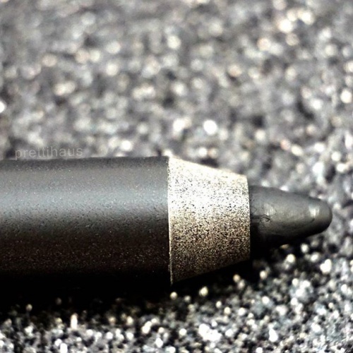 urbandecay_ud_udjunkie_perversion_blackeyeliner_eyeliner_eyepencil_black_igmakeup_instamakeup_makeup_glideoneyepencil