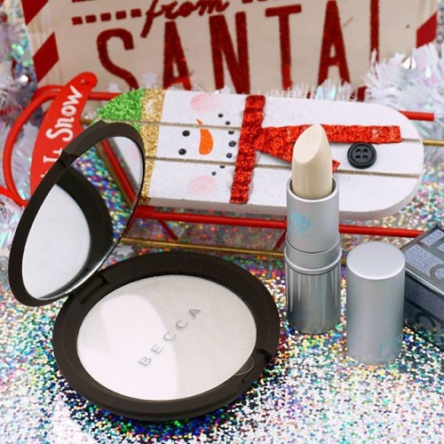 2016-12-26_merrychristmas_happyholidays_icequeen_opal_becca_lipstickqueen_letitsnow_letitglow_makeup